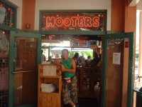 hooters in miami2.JPG